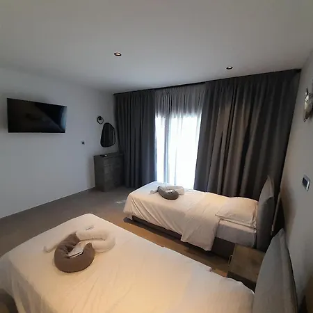 Kalma Luxury Vila Haraki